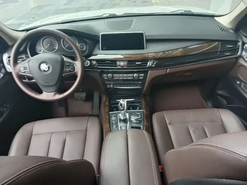 BMW X5 2016 — фото 11