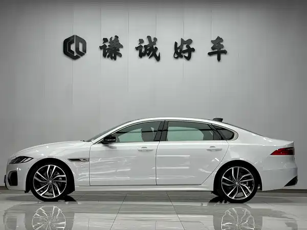 Jaguar XFL 2024
