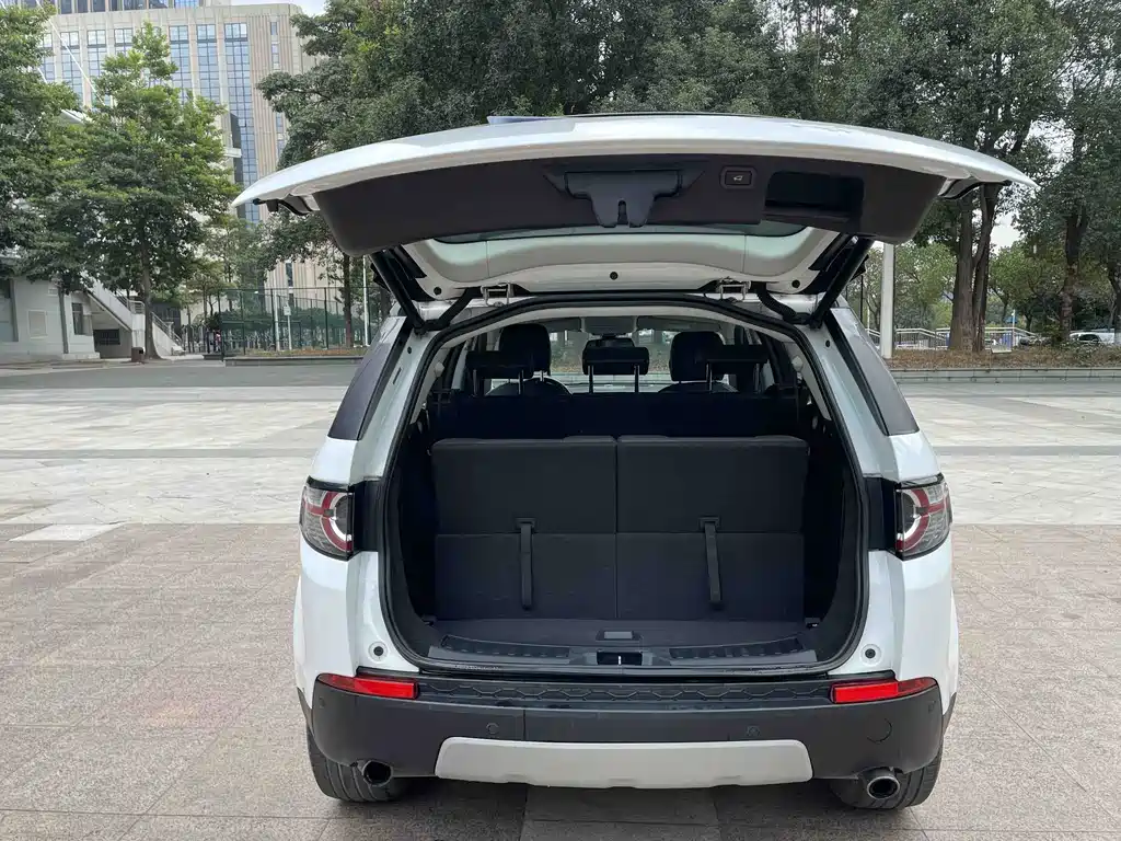 Land Rover Discovery Sport 2017 — фото 16