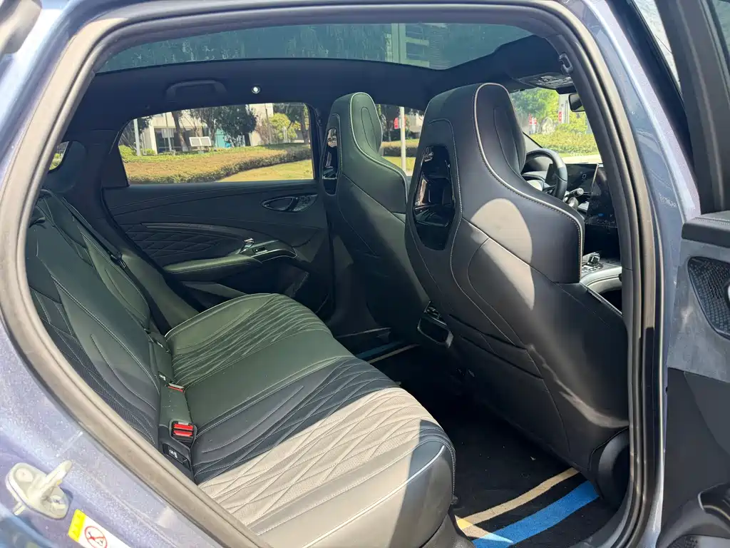 BYD Seal 2024 — фото 10
