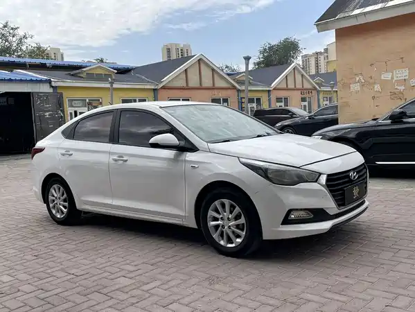 Hyundai Verna 2017