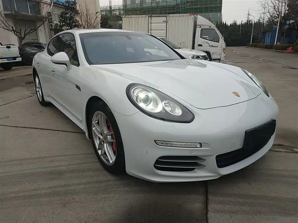 Porsche Panamera 2017 — фото 4