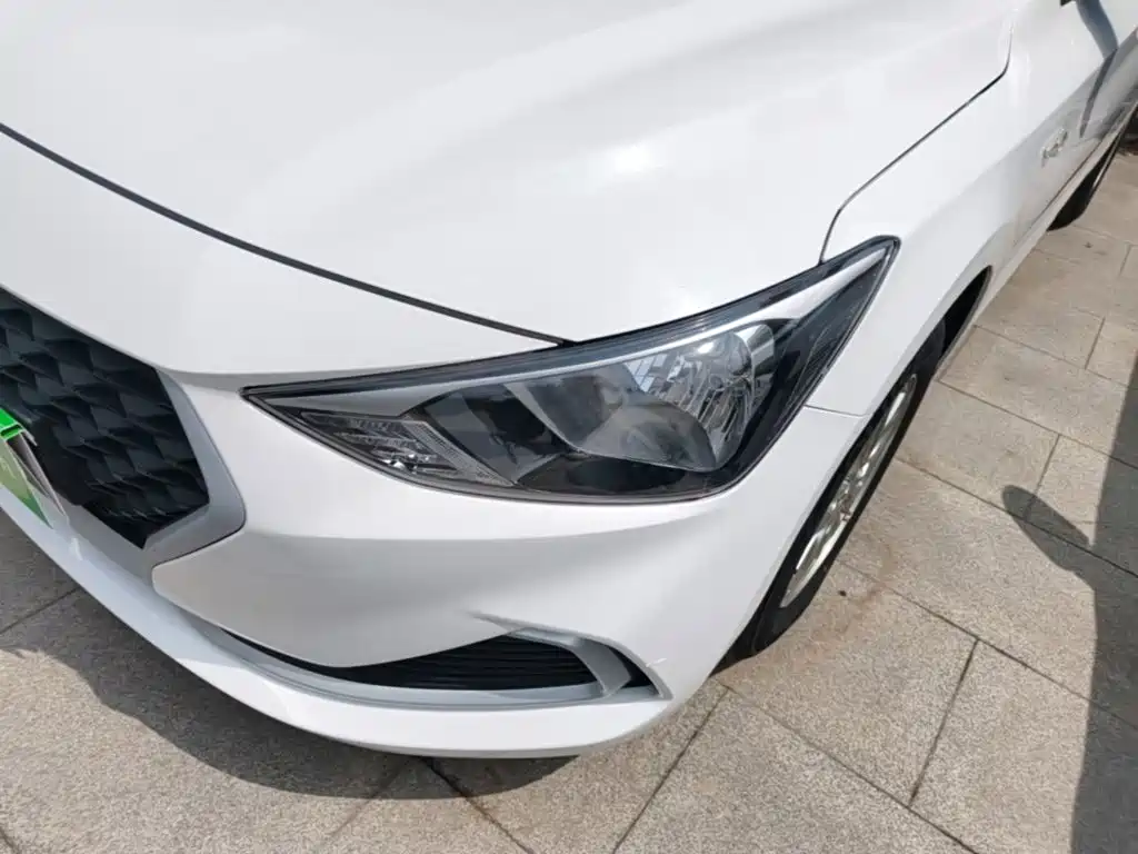 Hyundai Elantra 2023 — фото 24