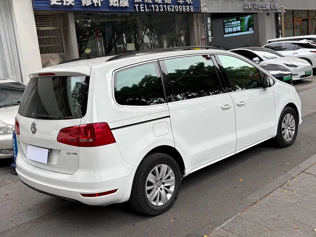 Volkswagen Sharan 2017 — фото 13