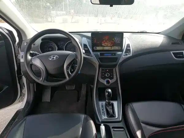 Hyundai Elantra Langdong 2016