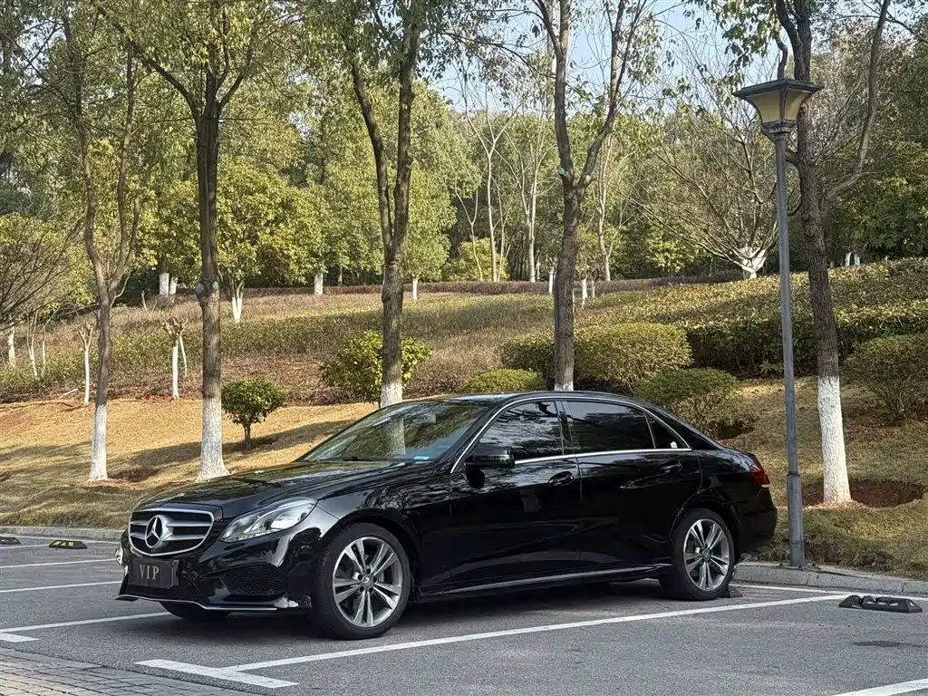 Mercedes-Benz E-Class 2014 — фото 21
