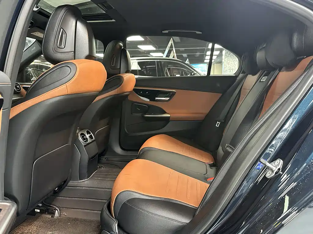 Mercedes-Benz C-Class 2022 — фото 10