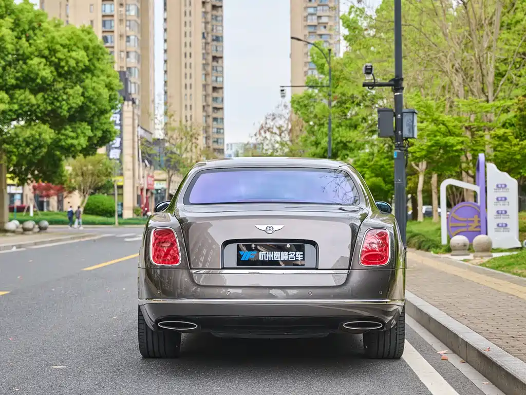 Bentley Mulsanne 2013 — фото 8