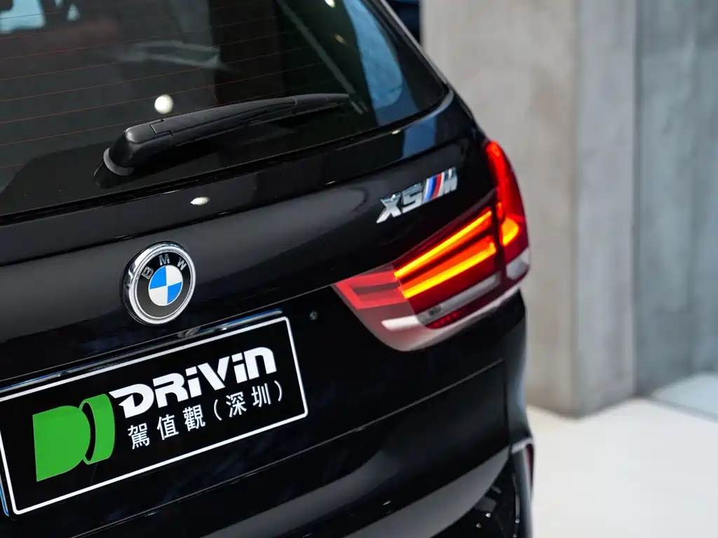 BMW X5 M 2017 — фото 19