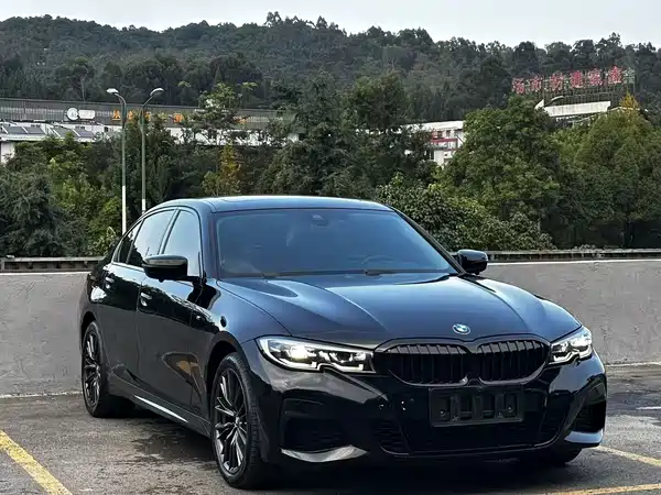 BMW 3 Series 2022