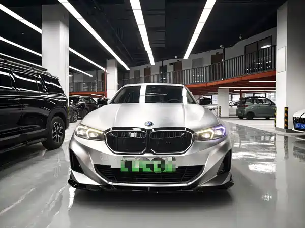 BMW i3 2024