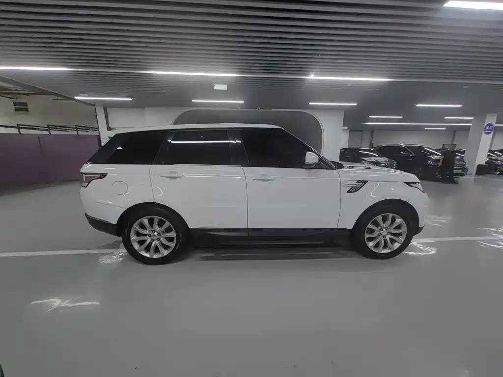 Land Rover Sport 2014 — фото 12