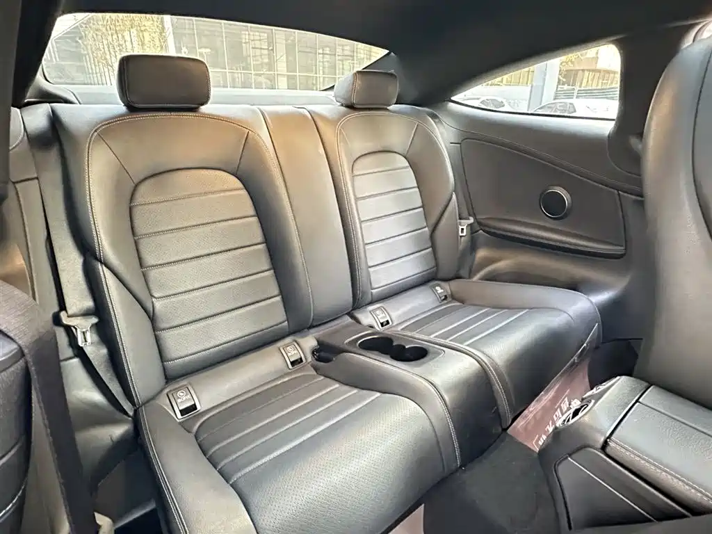 Mercedes-Benz C-Class 2019 — фото 16