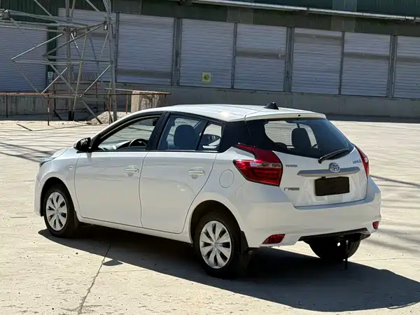 Toyota Yaris L 2016
