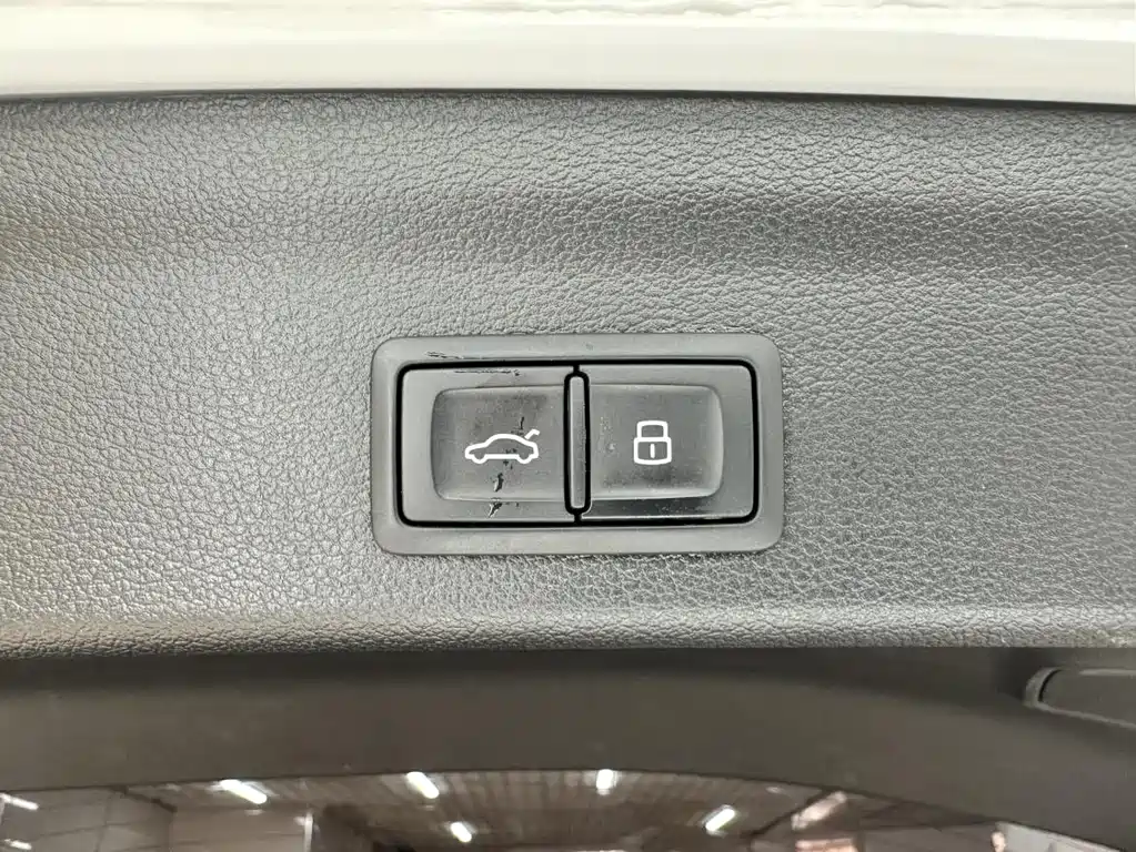 Audi Q3 2023 — фото 28
