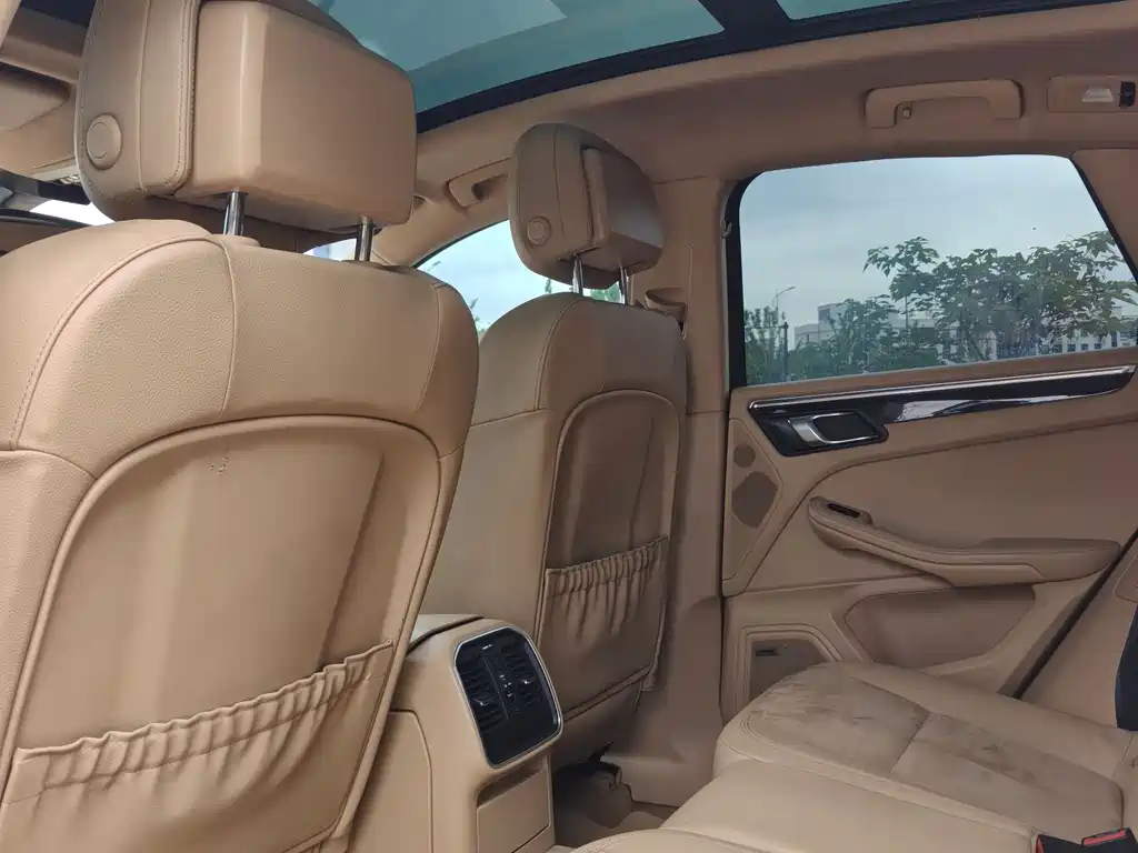 Porsche Macan 2015 — фото 10