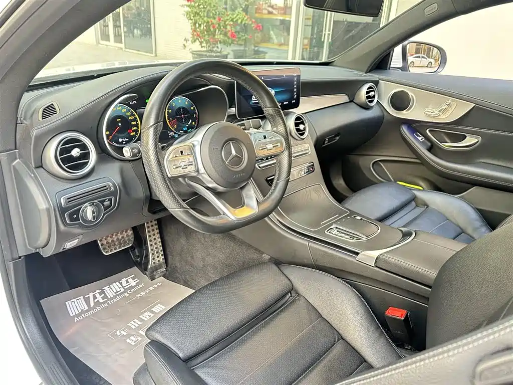 Mercedes-Benz C-Class 2019 — фото 11
