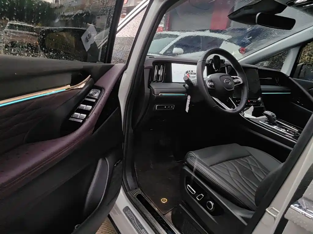 GAC Motor Trumpchi M8 2025 — фото 16