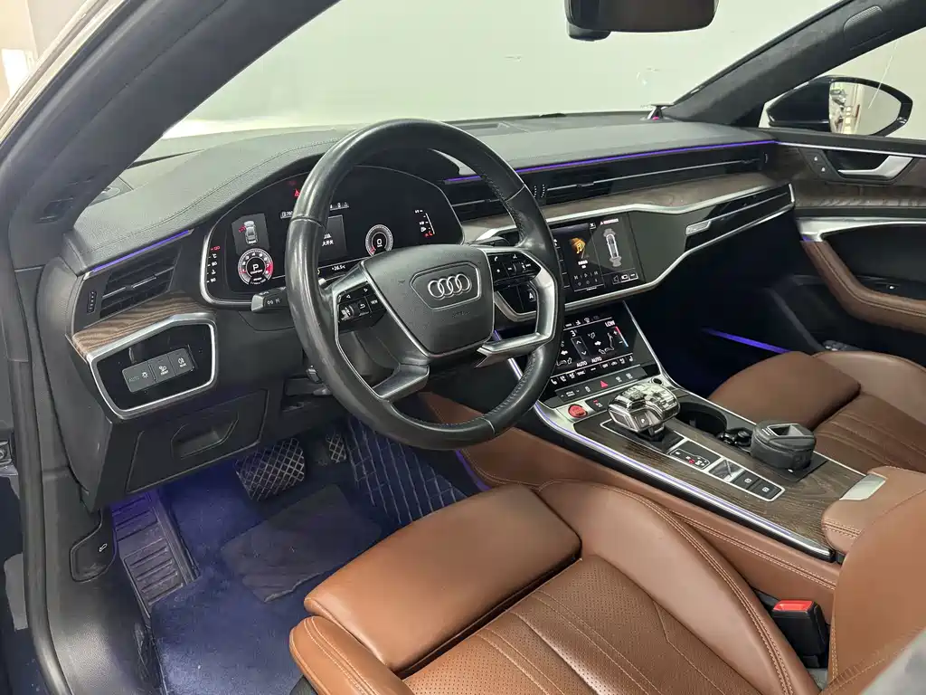 Audi A7 2021 — фото 10