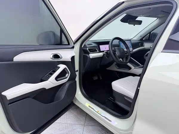 BYD Yuan UP 2025