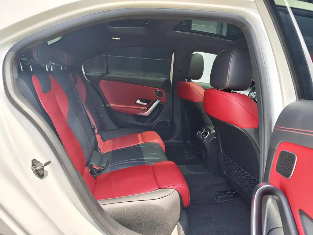 Mercedes-Benz A-Class AMG 2023 — фото 23