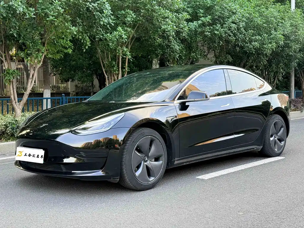 Tesla Model 3 2020 — фото 1