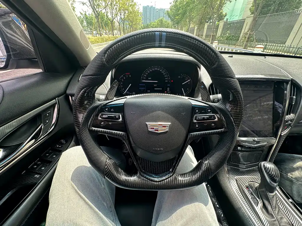 Cadillac ATS-L 2018 — фото 12