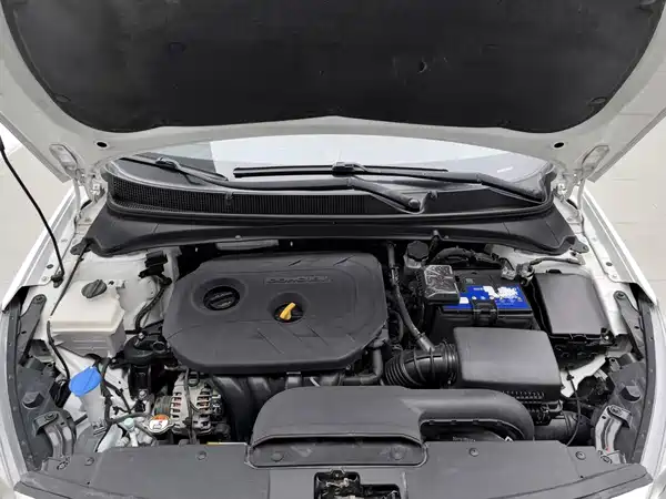 Hyundai Mistra 2015
