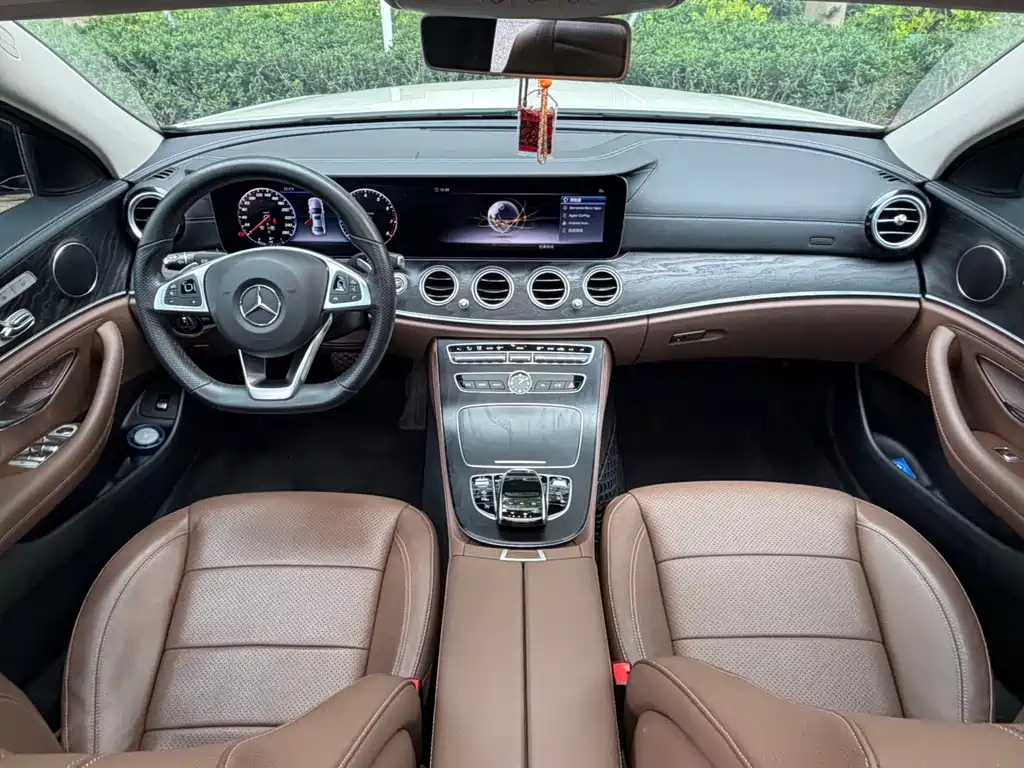 Mercedes-Benz E-Class 2018 — фото 9
