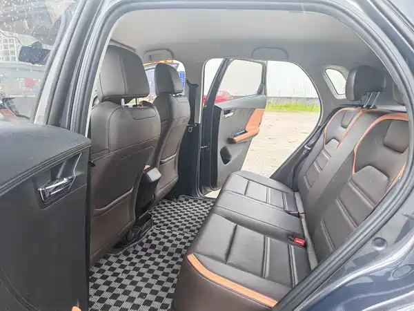 BYD e2 2021