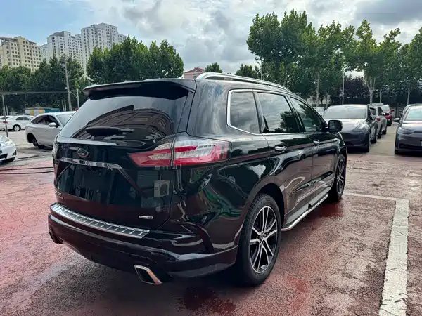 Ford Edge 2020