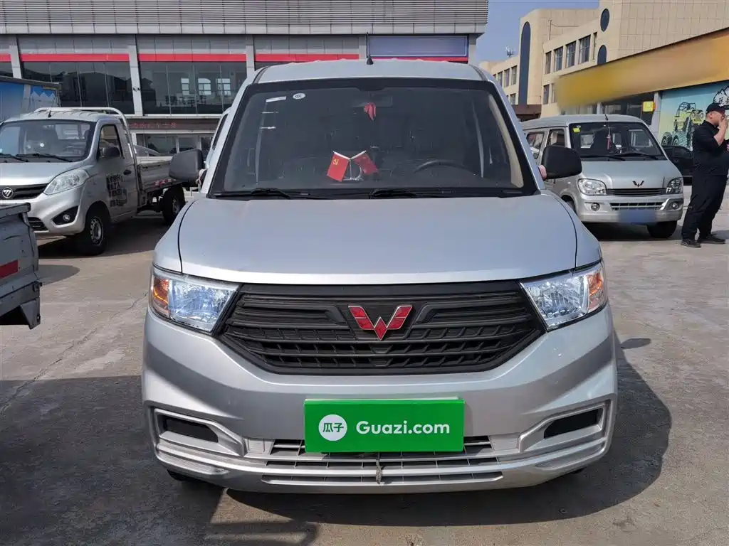 Wuling Hongguang V 2023 — фото 3
