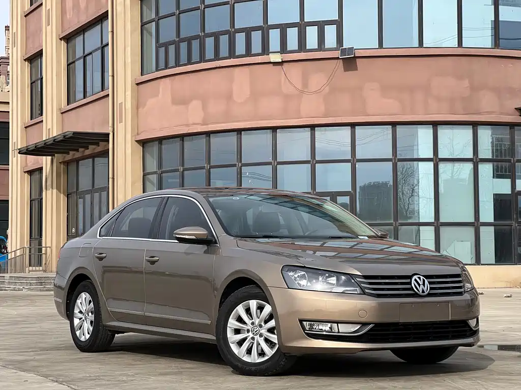 Volkswagen Passat 2015 — фото 11