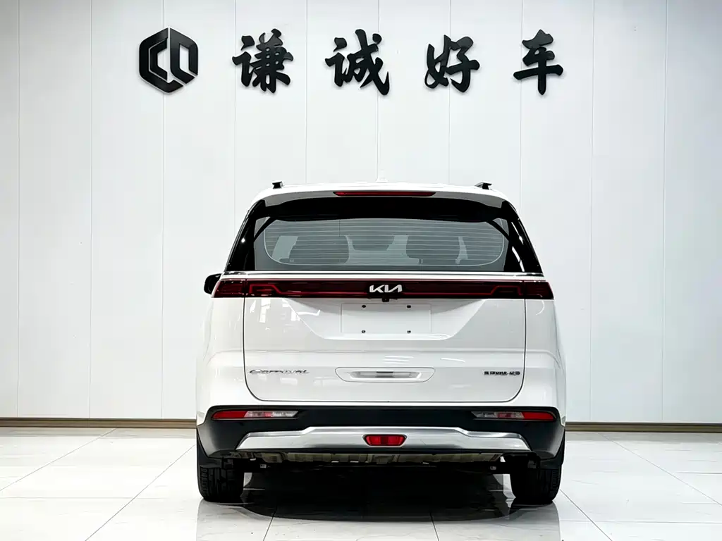 Kia Carnival 2022 — фото 6