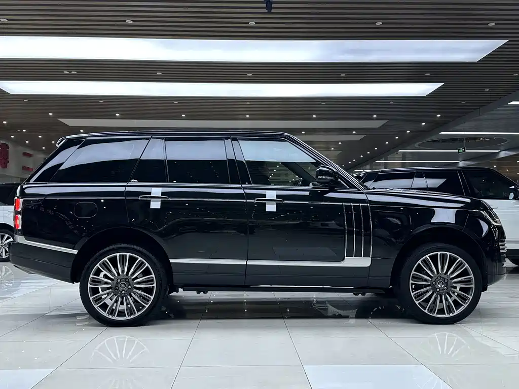 Land Rover Range Rover 2020 — фото 16