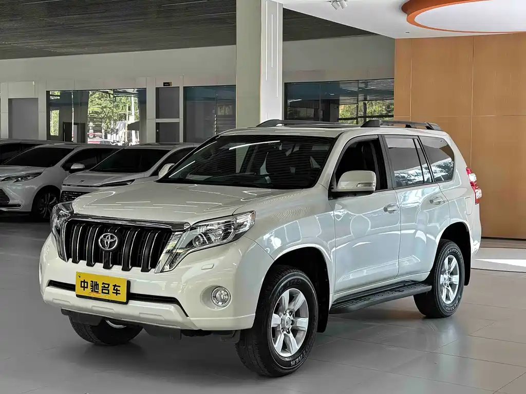 Toyota Prado 2016 — фото 1