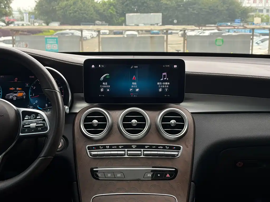 Mercedes-Benz GLC 2021 — фото 16