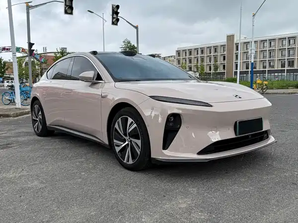 NIO ET5 2024