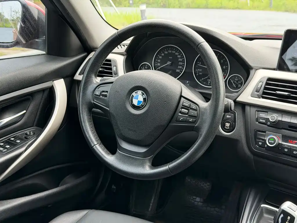 BMW 3 Series 2015