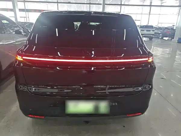 Li Auto L6 2024