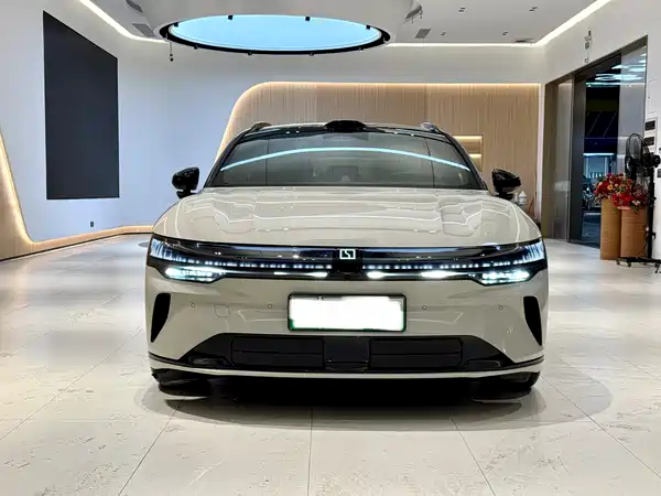 Zeekr 007GT 2025