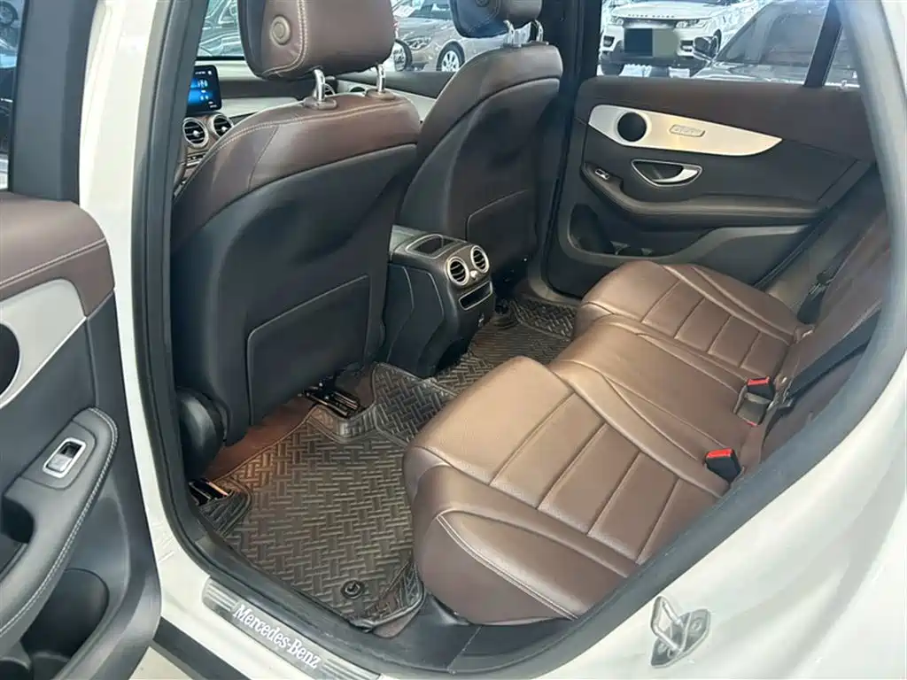 Mercedes-Benz GLC 2021 — фото 15