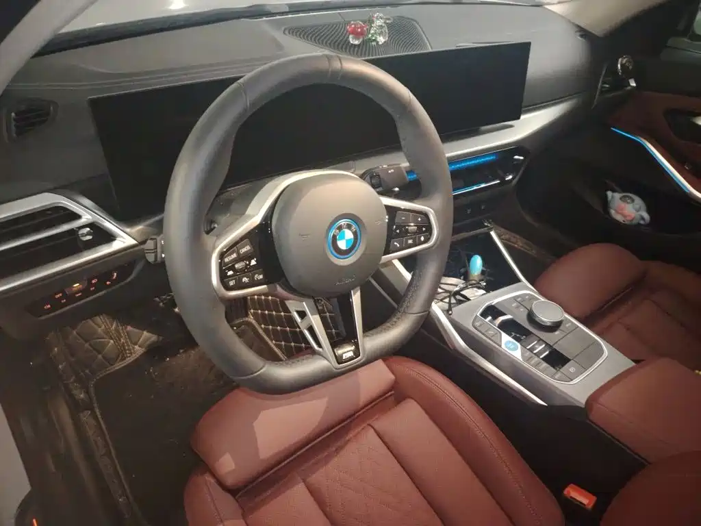 BMW i3 2025 — фото 13