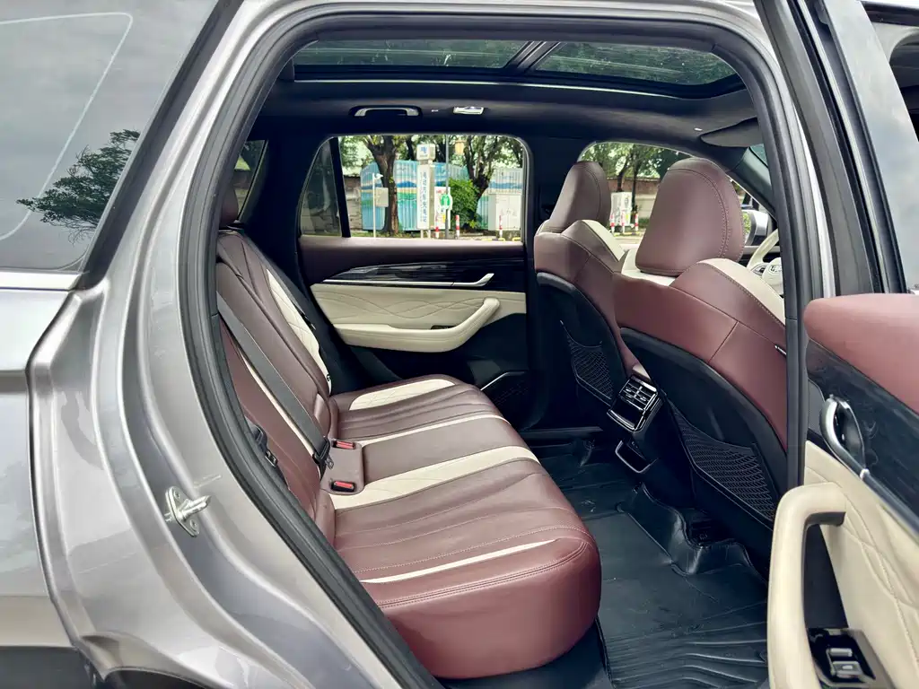 Geely Xingyue L 2022 — фото 17