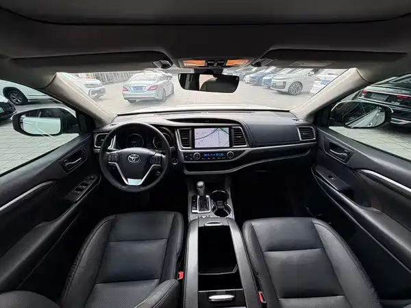 Toyota Highlander 2018