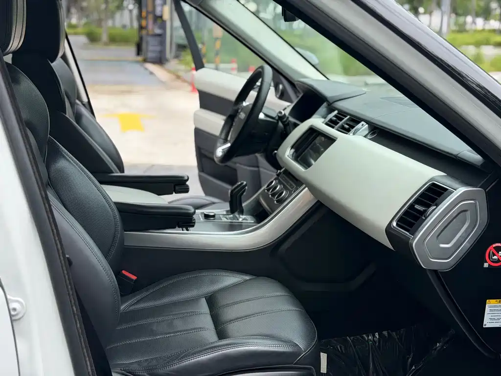 Land Rover Range Rover Sport 2015 — фото 10