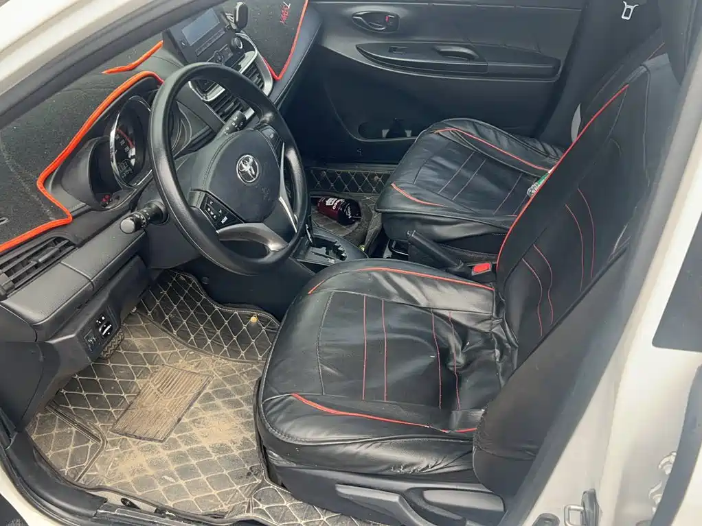 Toyota Yaris L 2023 — фото 8