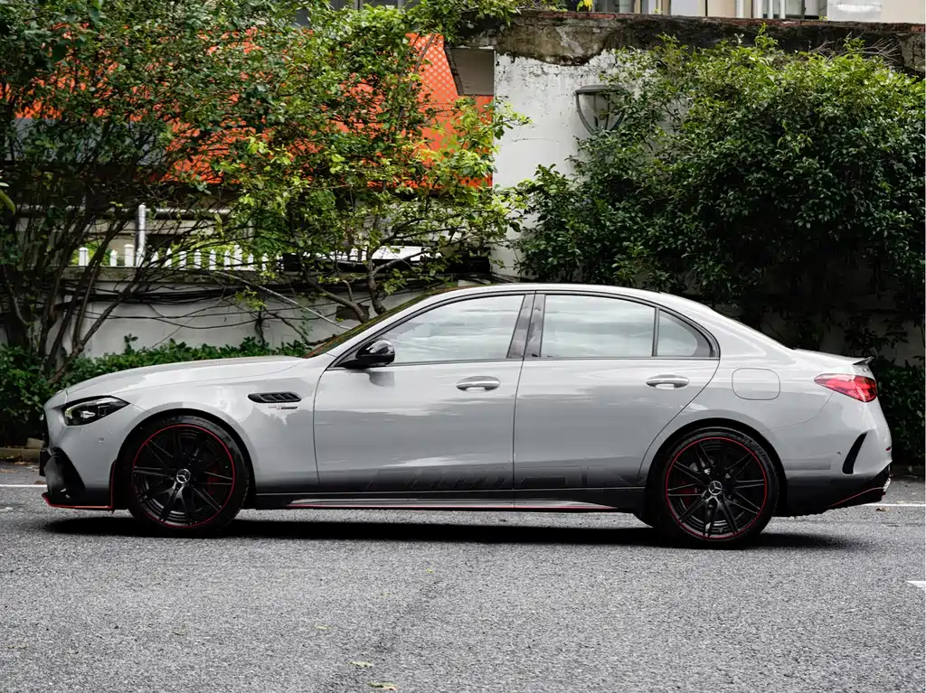 Mercedes-Benz C-Class AMG New Energy 2024 — фото 3