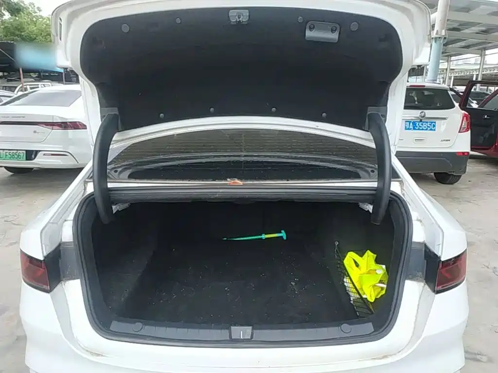 BYD Qin PLUS 2023 — фото 19