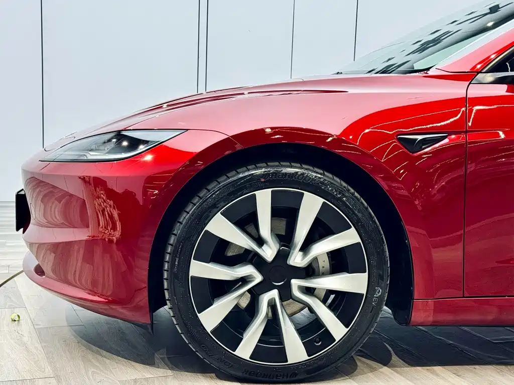 Tesla Model 3 2023 — фото 11